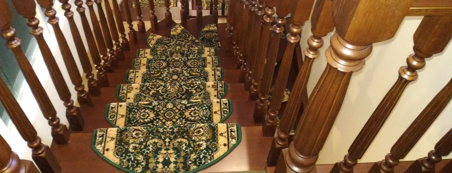 Ковровые накладки на лестницу